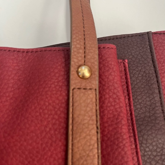 Relic Stop & Smell The Roses Tote Bag Pebbled Faux Leather Multicolor Brass Stud - Picture 5 of 16